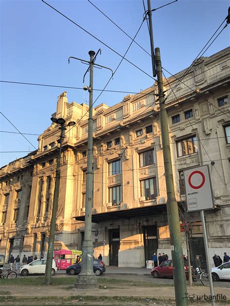 piazza 4 novembre 4 milano